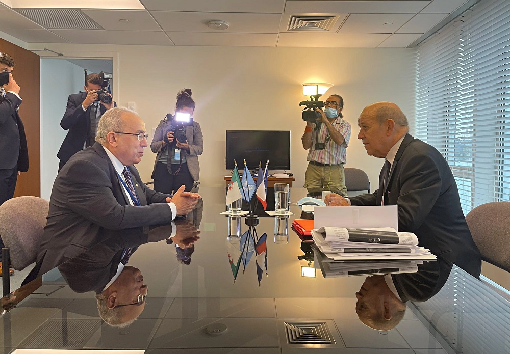 الاتحاد الأوربي يرفض "ابتزاز" الجزائر