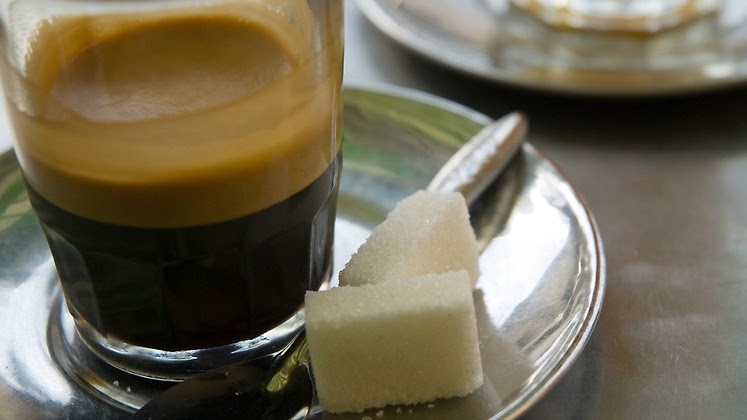 سرّ القهوة التي يشربها المغاربة في المقاهي !