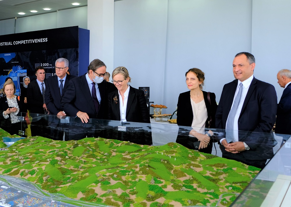  وفد أوروبي يزور ميناء طنجة المتوسط ومصنع رونو 