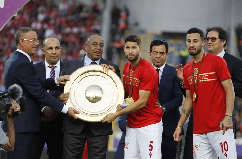 الوداد الرياضي يتسلم درع البطولة الاحترافية