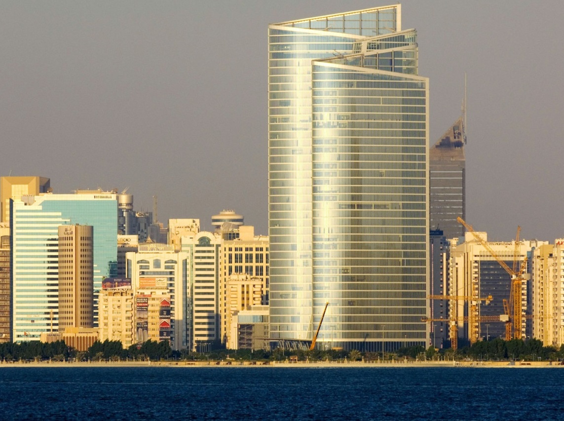 الإمارات تعتزم استثمار مليار دولار في شركات باكستانية