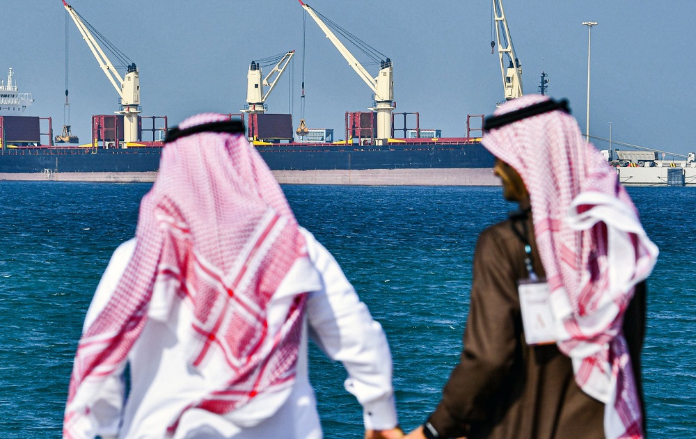 طفرة إيرادات النفط.. "آخر فرصة" لدول الخليج