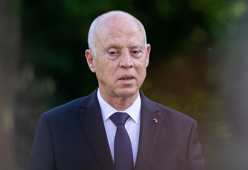 الرئيس التونسي يعفي وزير الخارجية والهجرة