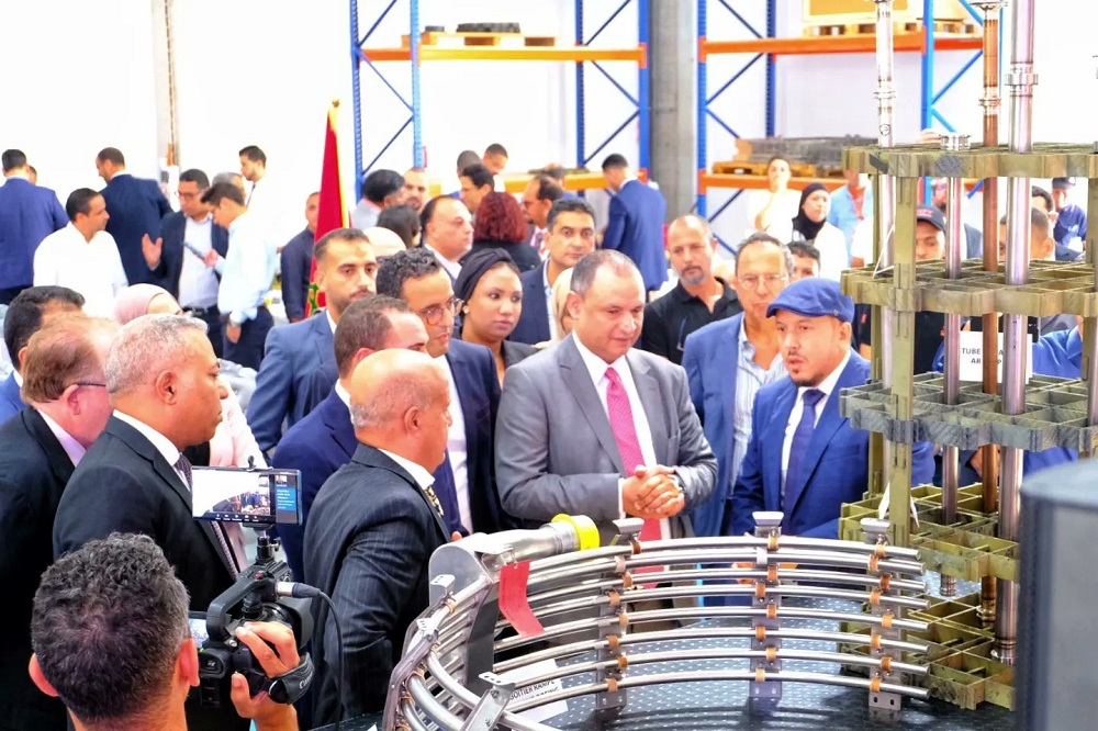 باستثمار بلغ 5 مليار سنتيم.. مزور يزور مصنع "كاستول 90" لصناعة السيارات