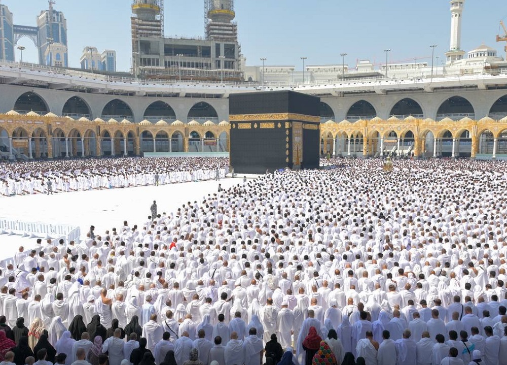 السعودية تسمح لمشجعي كأس العالم في قطر بأداء العمرة