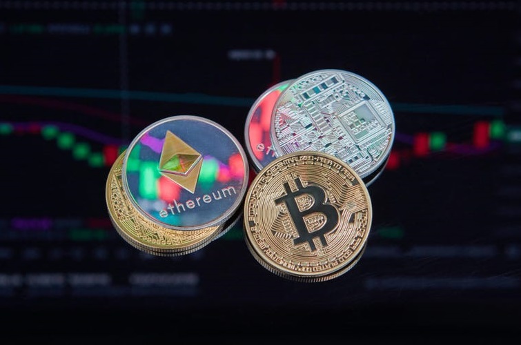 اتحاد علماء المسلمين يفتي بعدم جواز التعامل بالعملات الرقمية