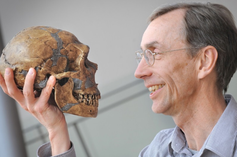 قيمتها 920 مليون سنتيم.. جائزة نوبل للطب تعود للسويدي سفانتي بابو