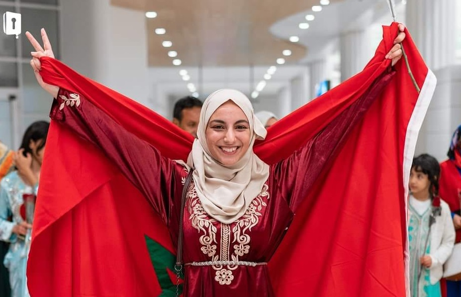  التلميذة إحسان حاضر تأمل تتويجَ المغرب بلقب تحدي القراءة العربي بدبي 