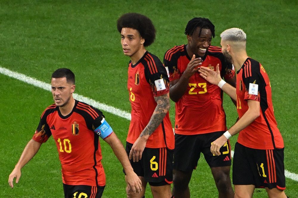 الشياطين الحمر ينتزعون الفوز من كندا ويتصدرون المجموعة السادسة