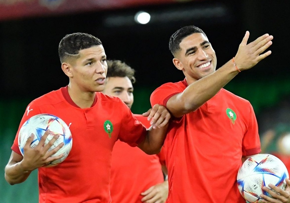 فيفا تصف المنتخب بـ"القوة الضاربة" وتحذر خصومه