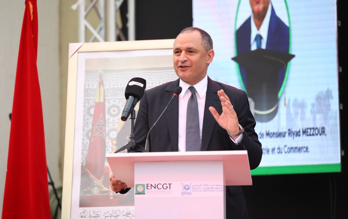 مزور: المغرب جهز، ويجهز، 12 ألف هكتار من الأراضي للاستثمار