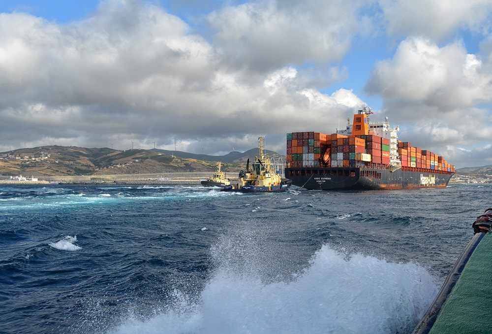 ميناء طنجة المتوسط يحقق رقم معاملات بقيمة 235 مليار سنتيم