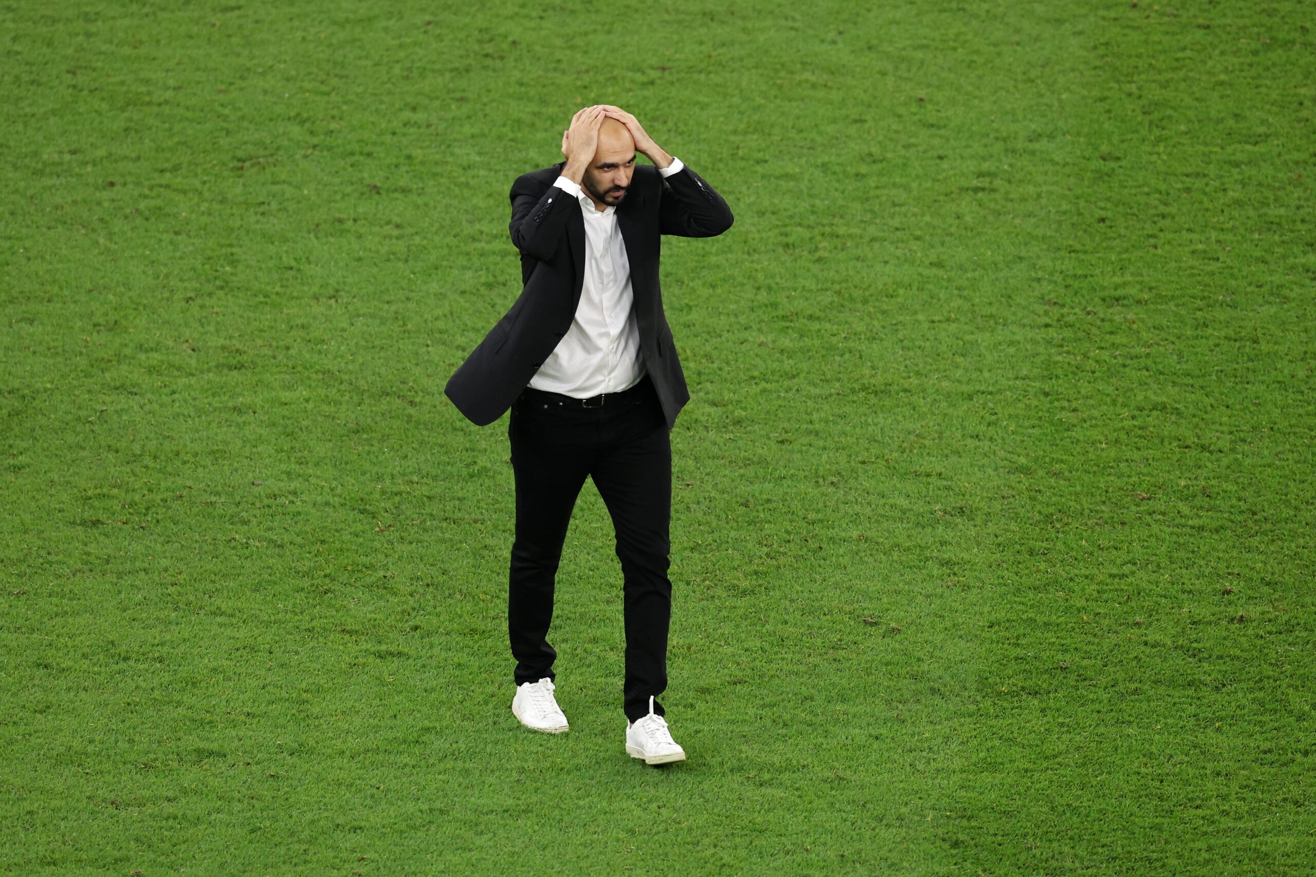 الركراكي: لم أستطع التحكم في دموعي هذه المرة