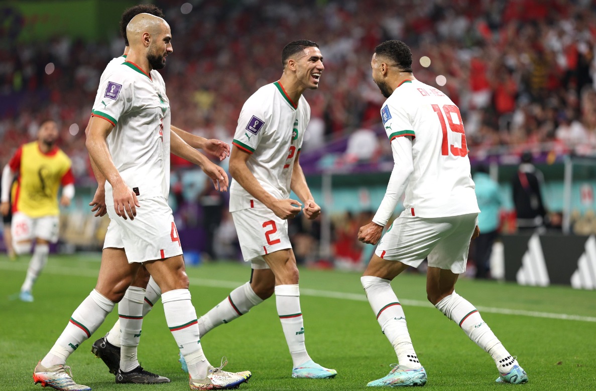 المنتخب المغربي يحقق إنجازا تاريخيا ويتأهل للدور الموالي في المونديال