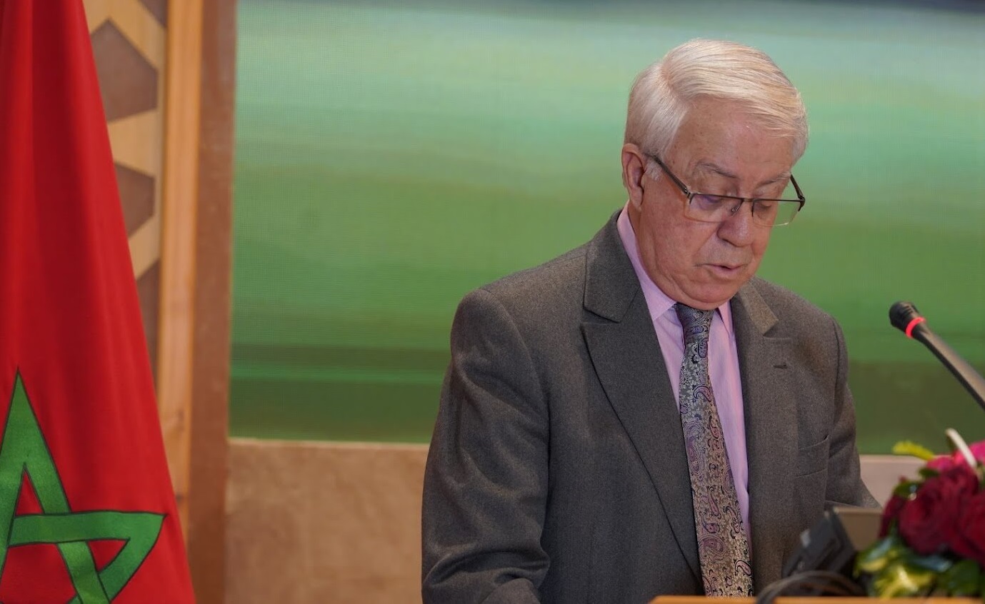 أكاديمية المملكة تصدر معجماً موحّداً بثلاث لغات لمصطلحات السّاحرة المستديرة