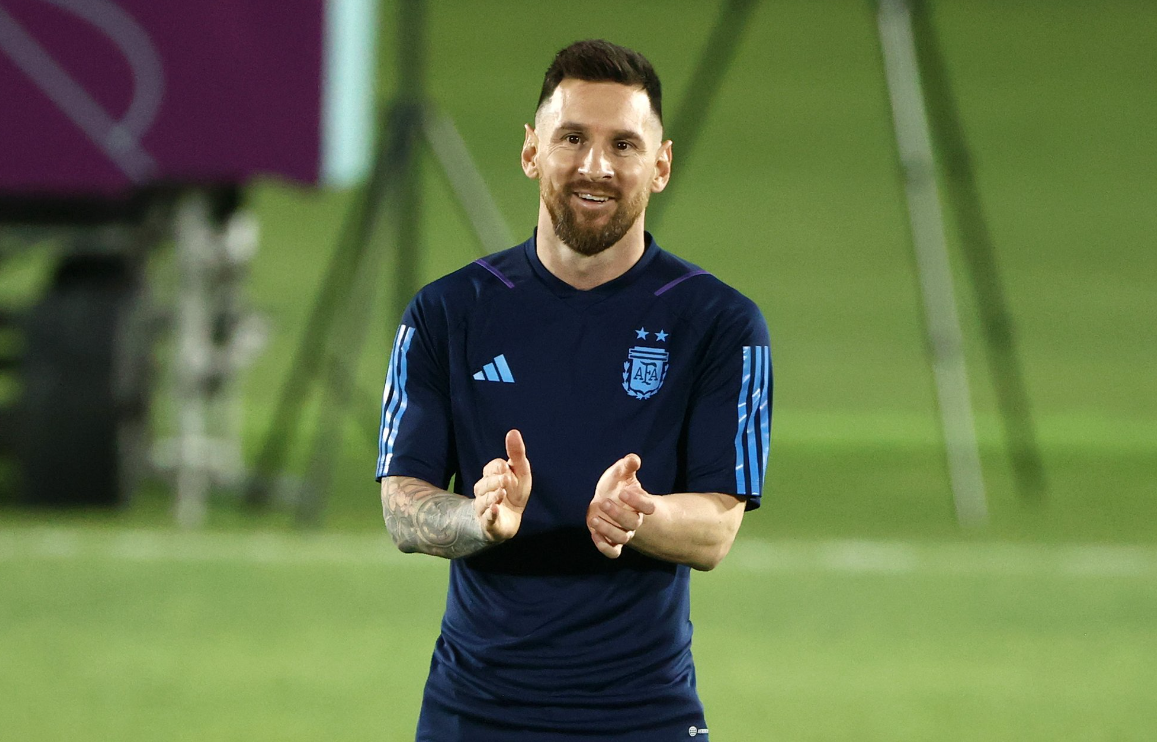 معلمة ميسي: أريد أن أعانقه قبل أن أموت