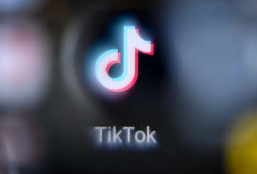  تطبيق "تيك توك" يعلن عن تغييرات تمتثل لقواعد أوروبية جديدة صارمة 