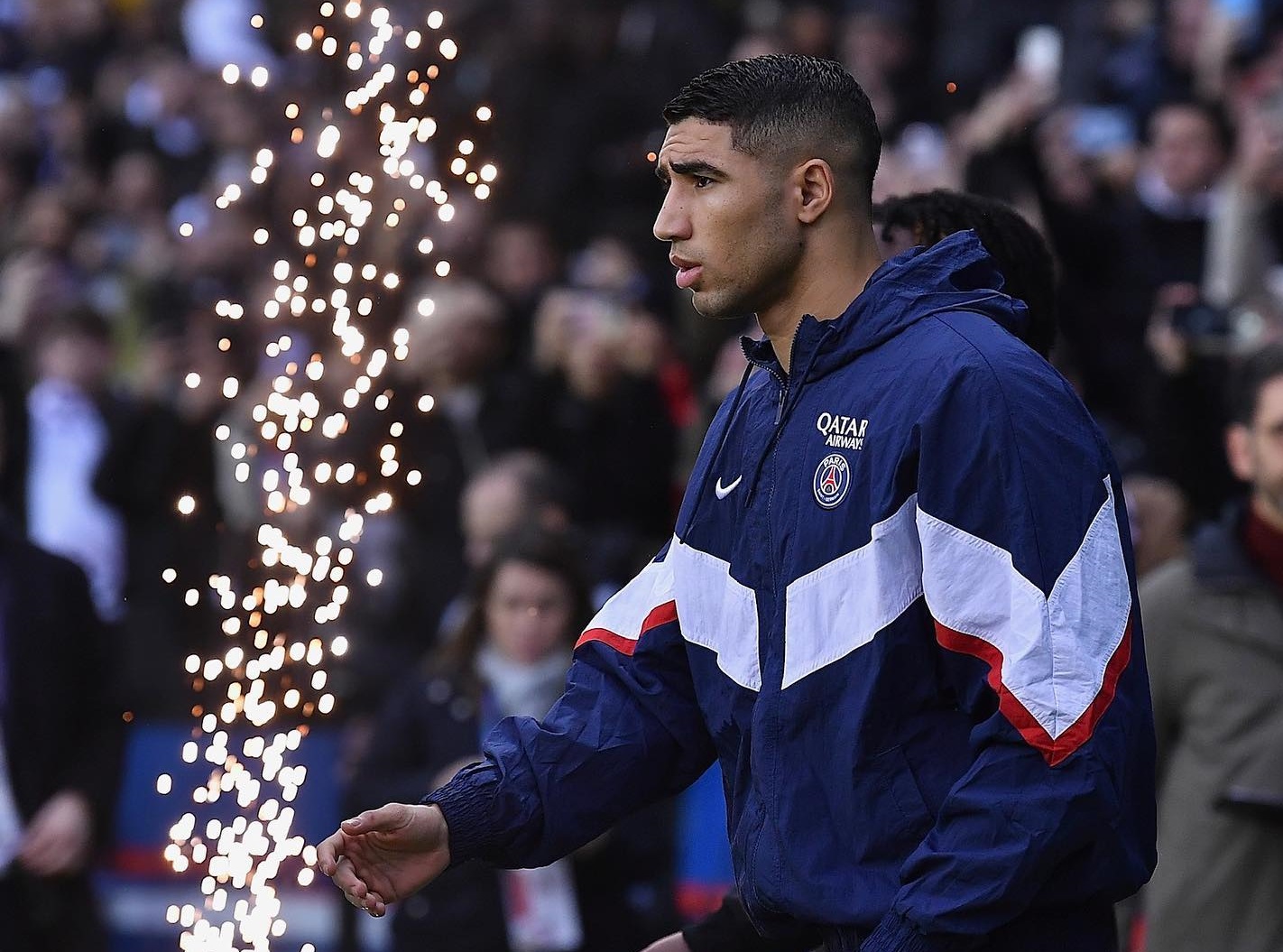 فتاة فرنسية تتهم أشرف حكيمي باغتصابها