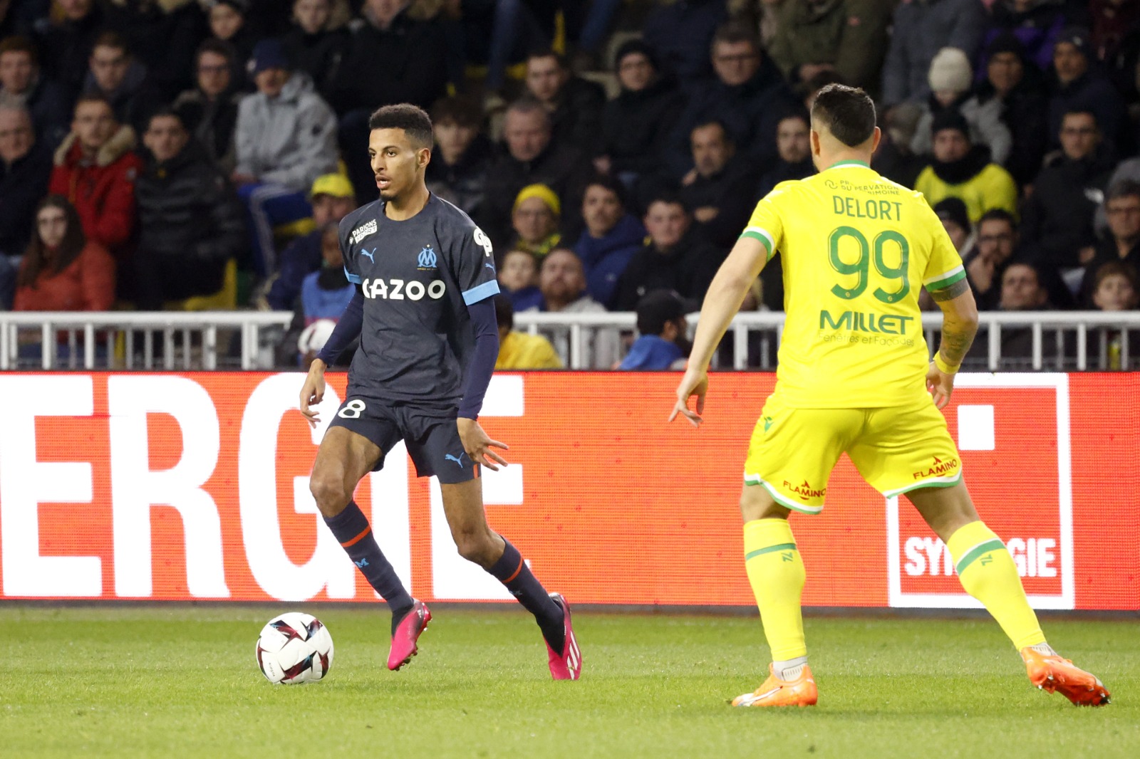 أوناحي يسجل لفريق مارسيليا في أول ظهور له