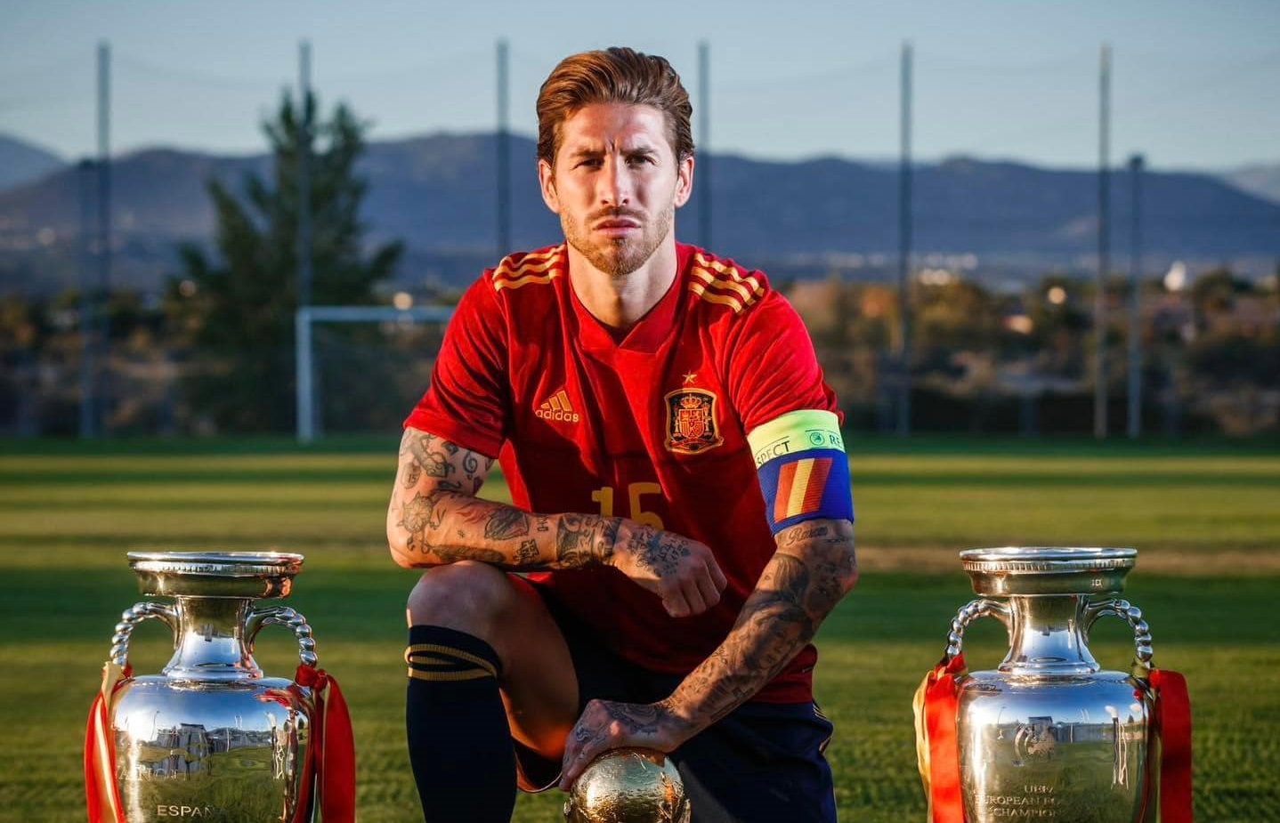 راموس يعلن اعتزال اللعب الدولي "بقلب مثقل"