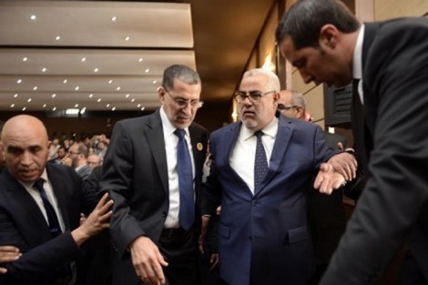 الديوان الملكي يحذر حزب العدالة والتنمية