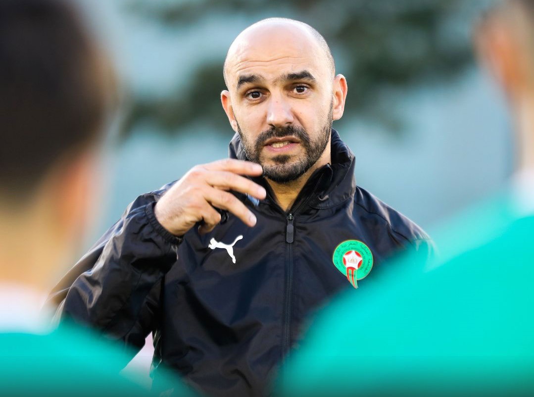 وليد الركراكي يكشف عن لائحة المنتخب المغربي لمباراتي الرأس الأخضر وجنوب إفريقيا