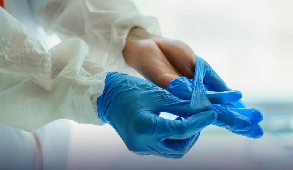 إيقاف طبيب ومساعدته تورطا في عملية إجهاض بمكناس