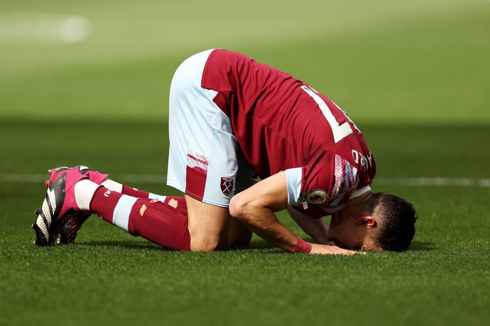 نايف أكرد يمنح الفوز لـ "ويست هام"