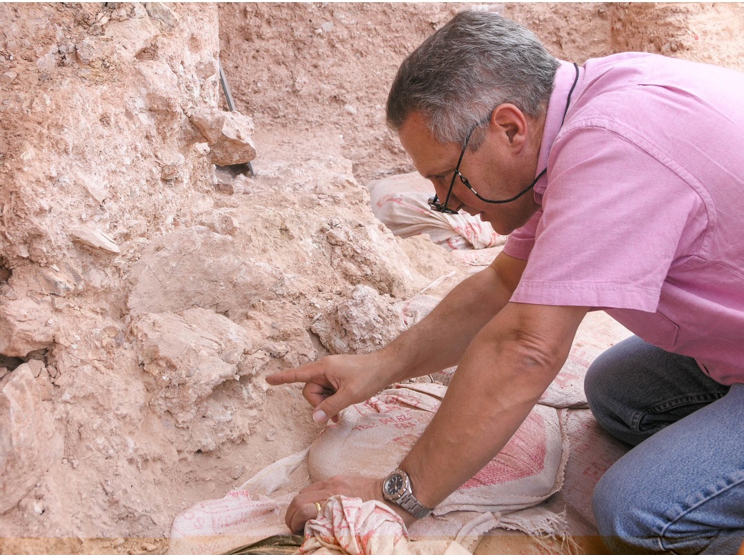  باحث يستعرض خصوصية الدار البيضاء  كشاهد على الاستيطان البشري القديم بالمغرب 