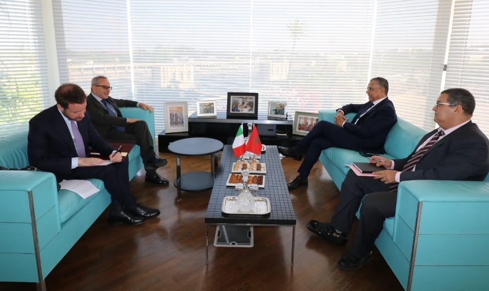  تعزيز فرص التعاون في قطاع الكهرماء تجمع الحافظي بالسفير الإيطالي 