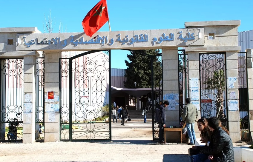 على رأسها التسجيل في "السجل الاجتماعي".. هذه شروط الاستفادة من المنحة الجامعية