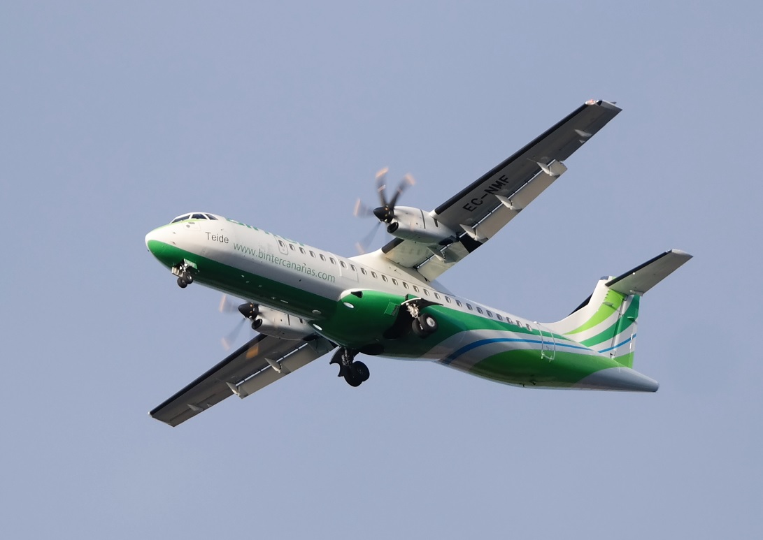 شركة "بينتر" الإسبانية تطلق خطا جويا مباشرا بين طنجة وجزر الكناري