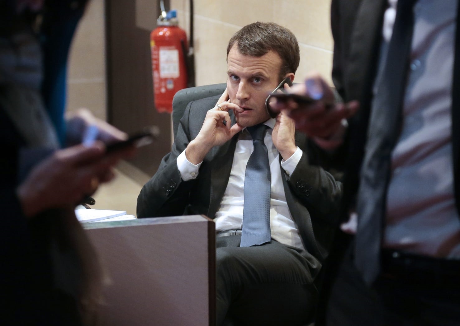  سياسيون يدعون الرئيس الفرنسي للاعتراف بمغربية الصحراء 