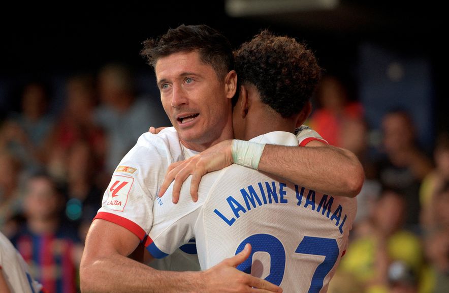 برشلونة يفوز على فياريال برباعية في لقاء مثير