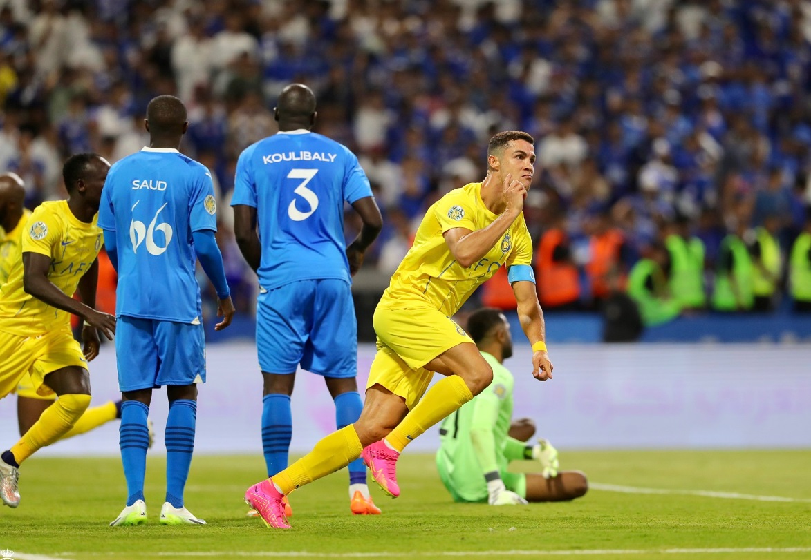  النصر السعودي يتوج بكأس الملك سلمان للأندية العربية الأبطال 