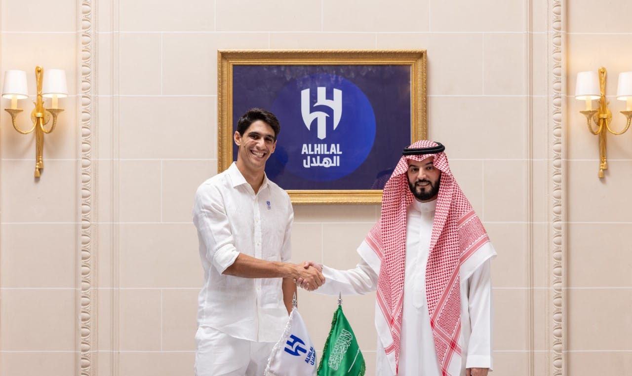 قناة رسمية: الهلال السعودي يحسم صفقة بونو