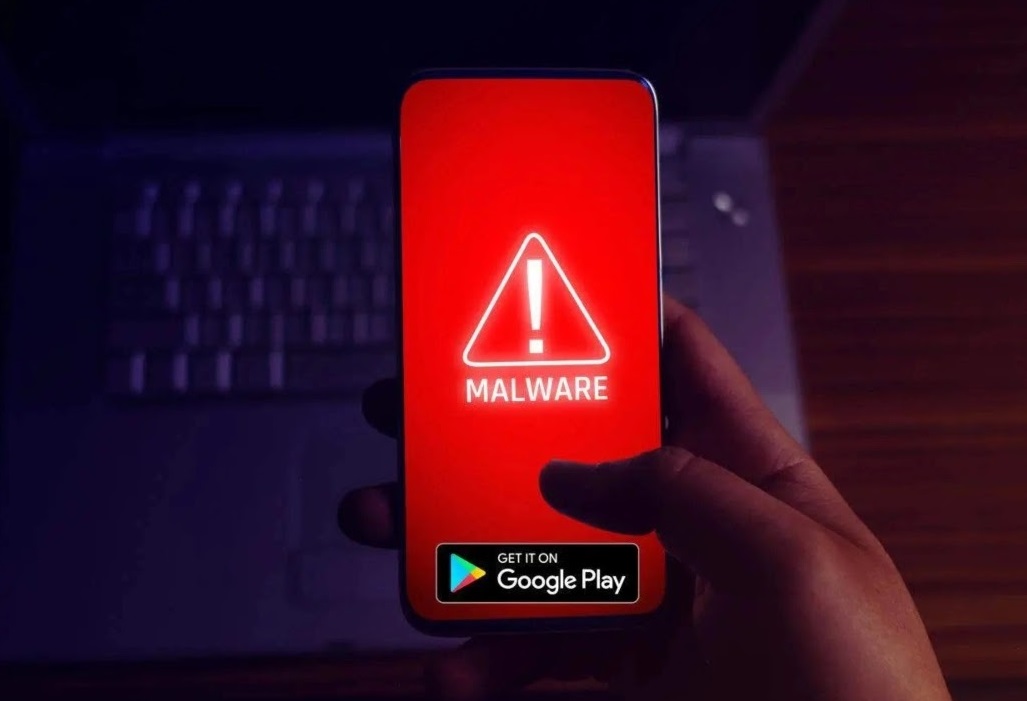 تحذير من تطبيق يسرق البيانات على متجر "غوغل بلاي"