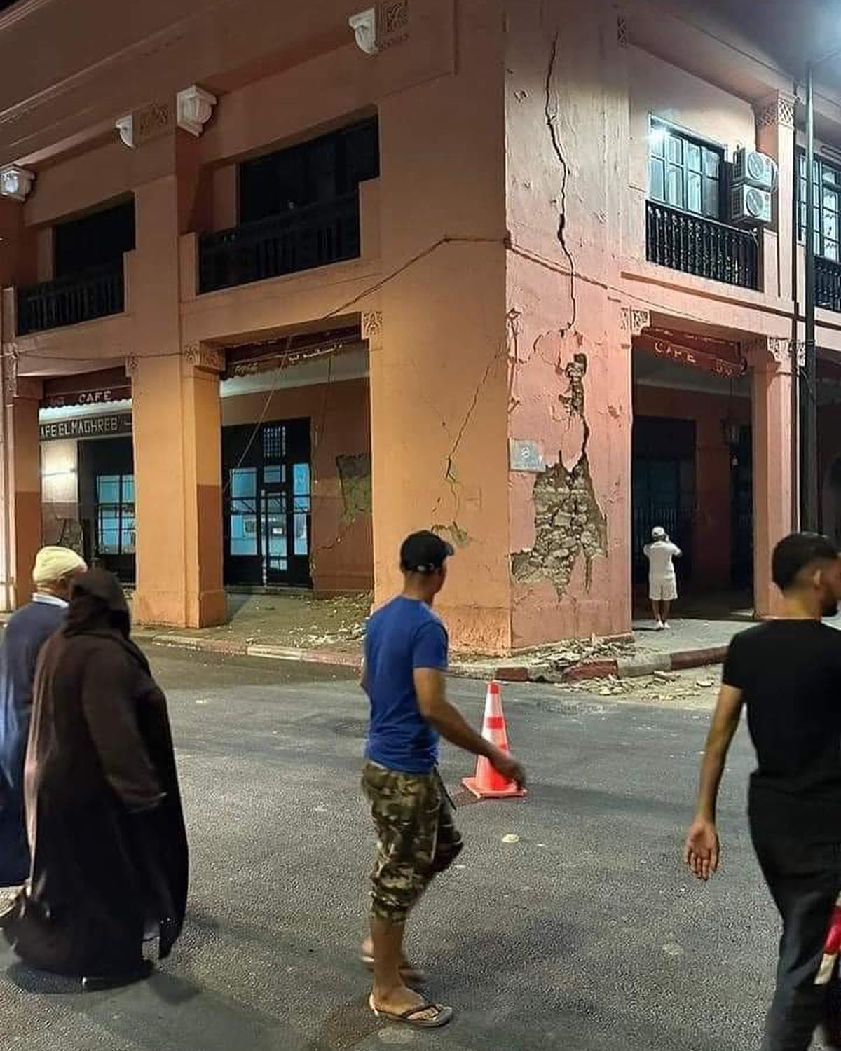 المعهد الوطني للجيوفيزياء يستبعد وقوع هزات إرتدادية قوية