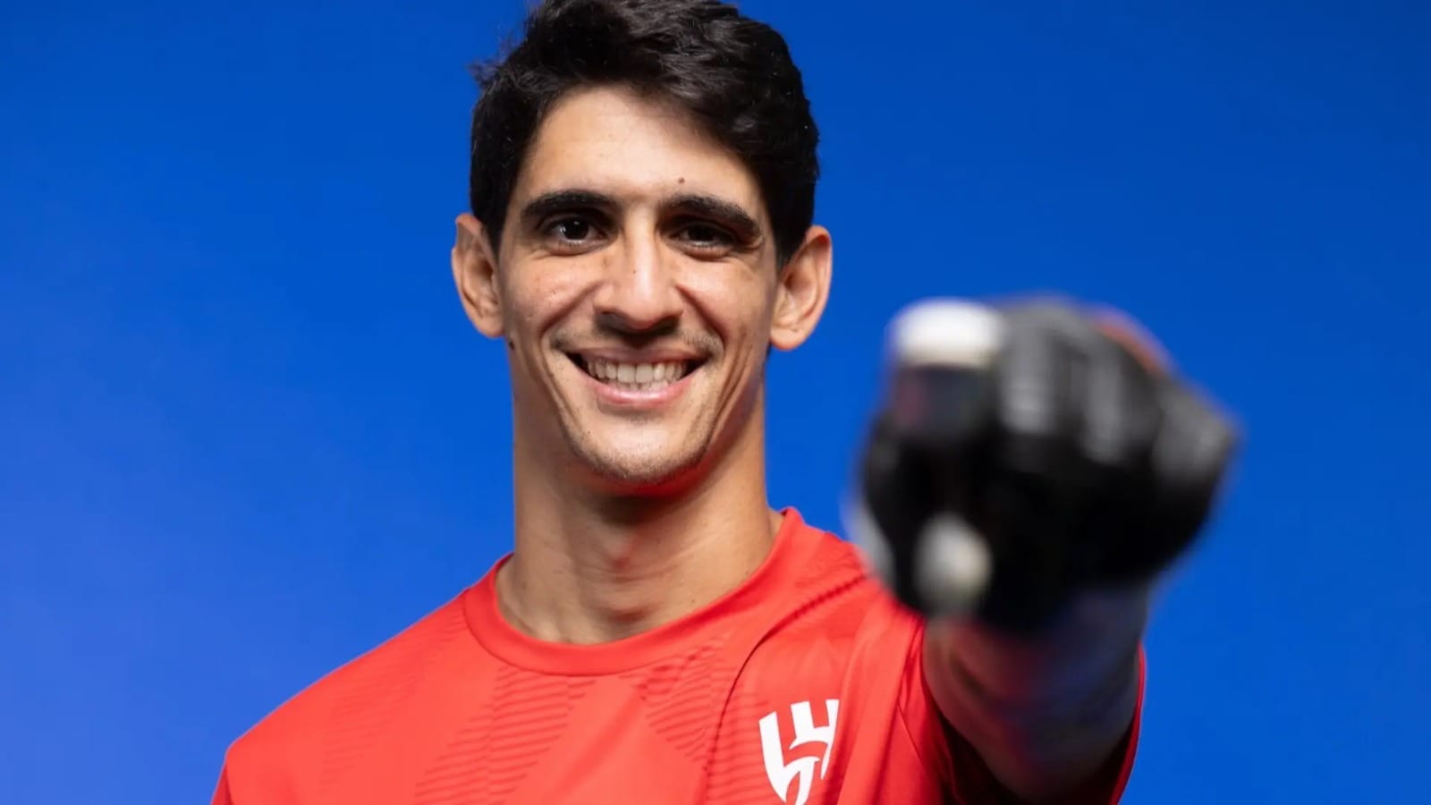 ياسين بونو في القائمة النهائية لأفضل حارس في العالم