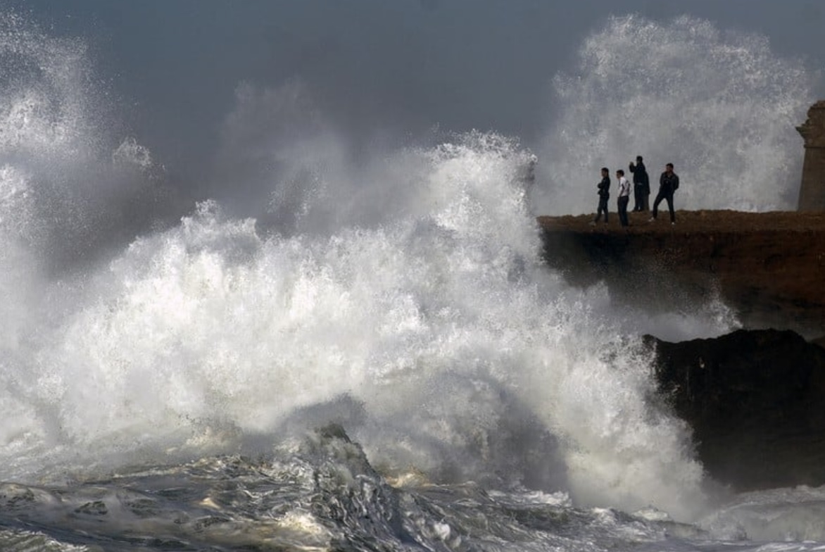 حقيقة حدوث تسونامي في المغرب