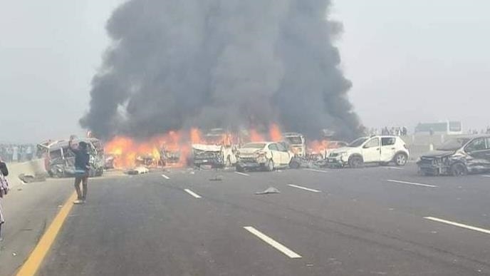  مصرع 32 شخصا في حادثة سير شمالي القاهرة 