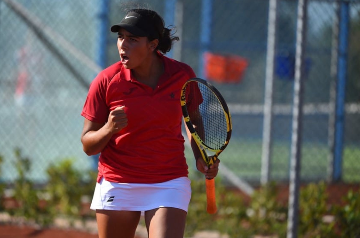 كرة المضرب.. المغربية آية العوني ت توج ببطولة هيراكليون في اليونان