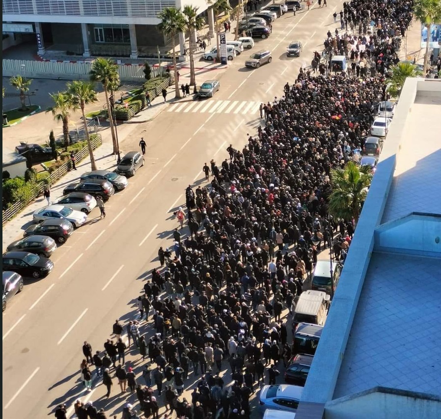 يومان أم أربعة؟ أيام "إضراب التعليم" تثير حيرة وجدلا على مواقع التواصل