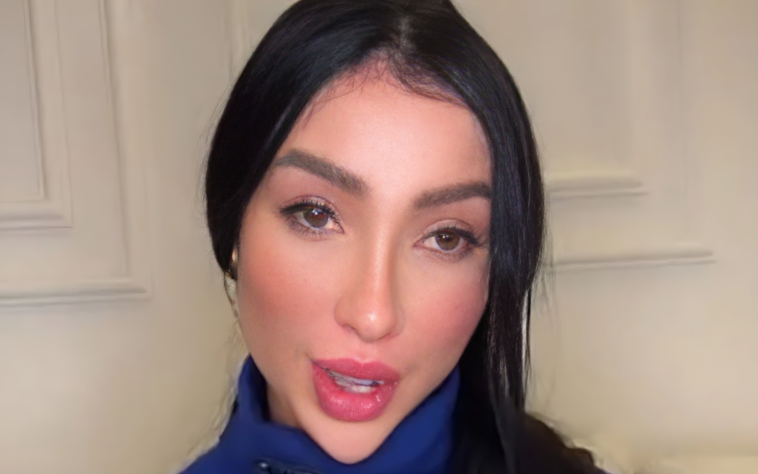  بالدموع.. دنيا باطما تطلب عفواً ملكياً 