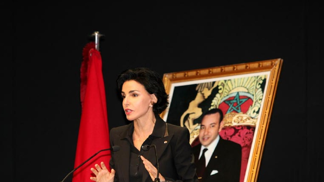 تعيين المغربية رشيدة داتي وزيرة للثقافة بالحكومة الفرنسية الجديدة