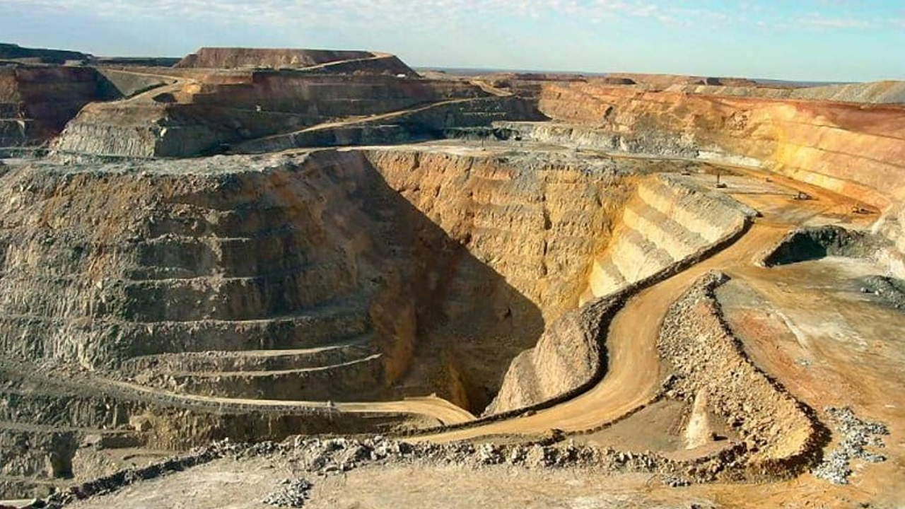 شركة CMR الأمريكية تحصل على 26 تصريحا لاستكشاف المعادن بالمغرب