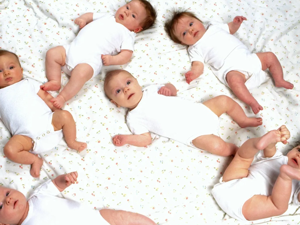 لتشجيعهم على الإنجاب.. شركة تدفع 75 مليون سنتيم لموظفيها عن كل مولود جديد