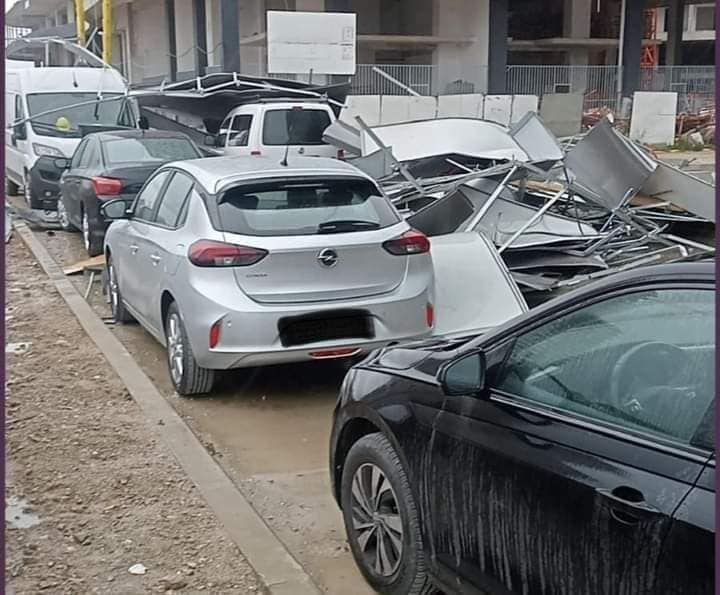 الرياح العاصفية تتسبب في حالة وفاة وأضرار جسيمة بطنجة وتطوان