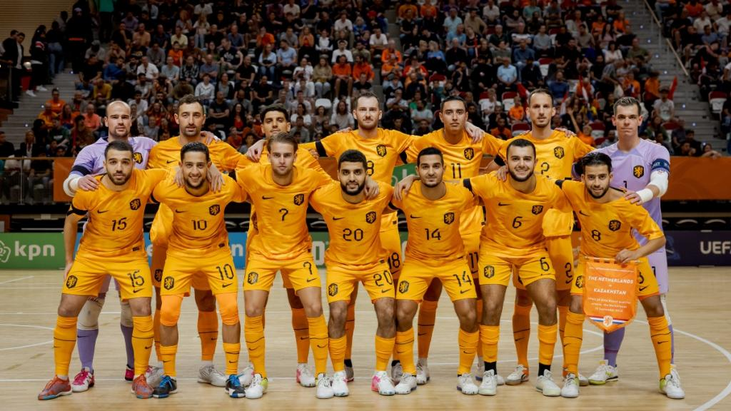 يضم في صفوفه 10 لاعبين من أصول مغربية.. منتخب هولندا يتأهل إلى مونديال الفوتصال