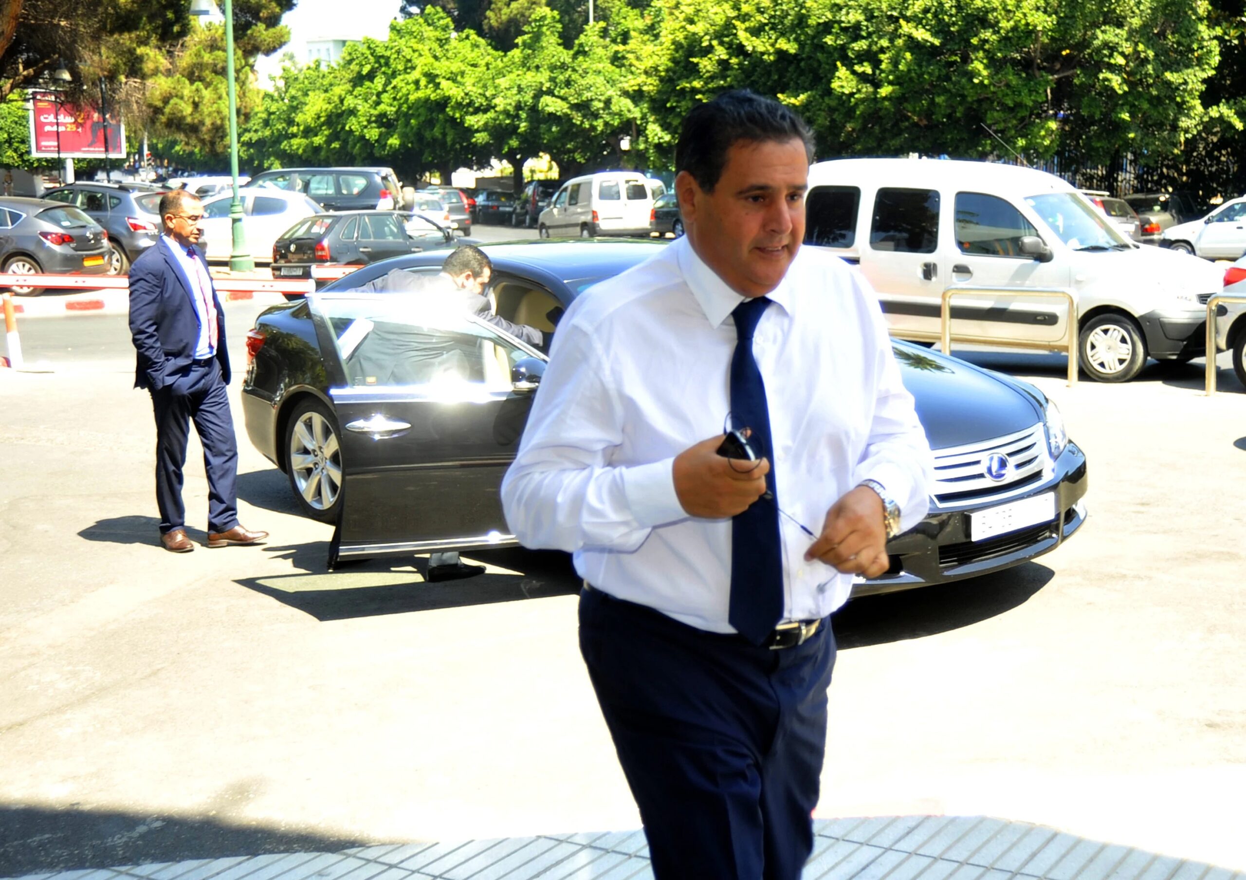 حكومة أخنوش.. برامج ومشاريع ضخمة وبطالة تتفاقم